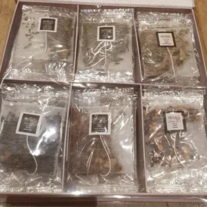 Coffret saveurs bretonnes tisanes intérieur